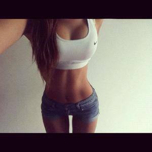 Laura (20) in Florida | Private Adult Dating Profile