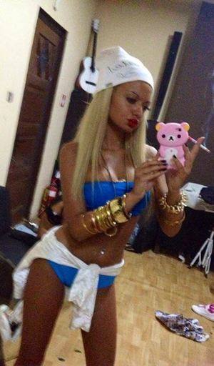 Meet Lea from Hawaii (26) | Discreet Adult Dating