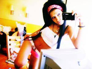 Irene (23) in Virginia | Casual Dating with Older Men