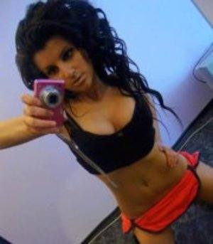 Eliana, 24 in Mississippi | Casual Dating and Private Chat