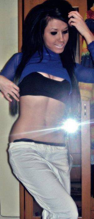 Jeanne, 26, Florida | Flirty Adult Profile for Older Men
