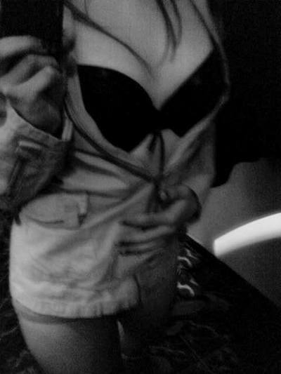 Tonya (22), New York | Adult Chat and Casual Meetups