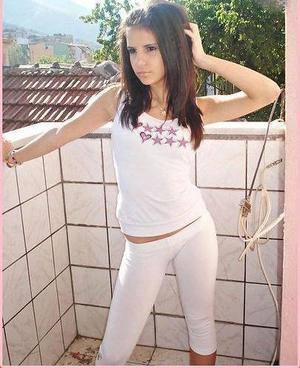 Meet Taryn (29) from Pennsylvania | DTF Tonight