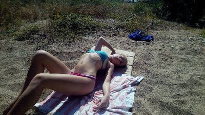 Shelley (19) in Ontario | Fast Casual Dating