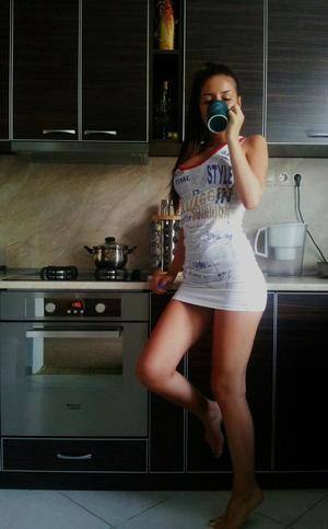 Meet Litzy (29) | Wyoming Adult Dating Profile