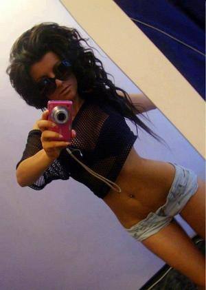 Connect with Farrah (18) in Washington | Adult Dating