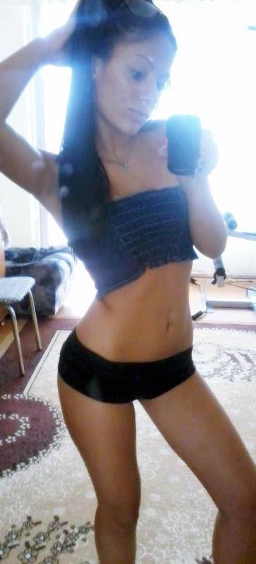 Christina, 23 from California | Older Men and Younger Women Dating