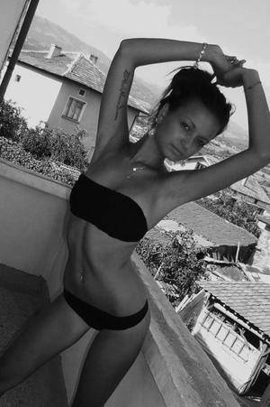 Berenice (25) in Williams, CA, adult profile photo