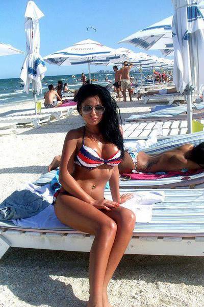 Thomasena from Washington, Indiana is looking for adult webcam chat