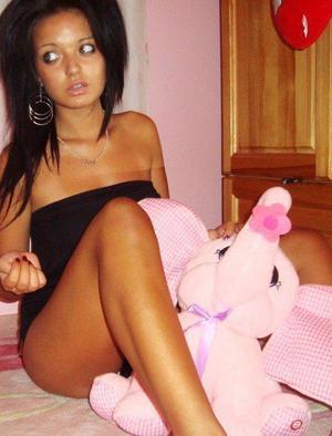 Ella from Black Rock, New Mexico is looking for adult webcam chat