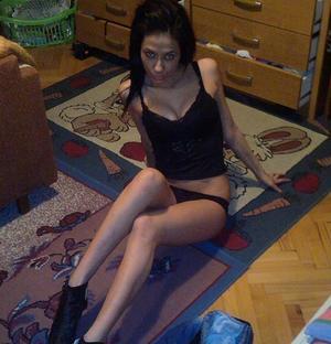 Meet local singles like Jade from Melville, Rhode Island who want to fuck tonight