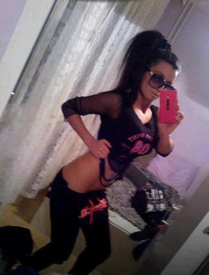 Adah from Belgium, Wisconsin is looking for adult webcam chat
