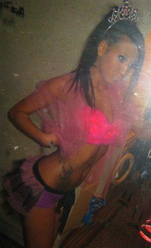 Mariana from Seward, Alaska is looking for adult webcam chat