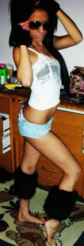 Jennell from Morganza, Louisiana is looking for adult webcam chat