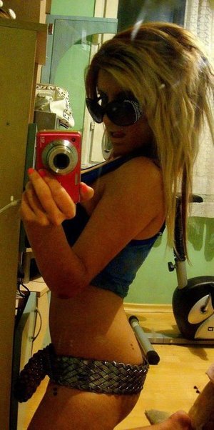 Annamaria from Colorado is looking for adult webcam chat