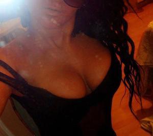 Mellissa from South Dakota is looking for adult webcam chat