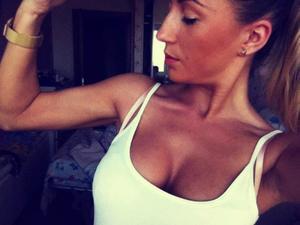 Leeann from Lake Poinsett, South Dakota is looking for adult webcam chat