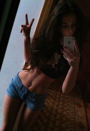 Annie from Washington is looking for adult webcam chat