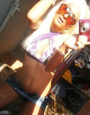 Kathyrn from Spivey, Kansas is looking for adult webcam chat